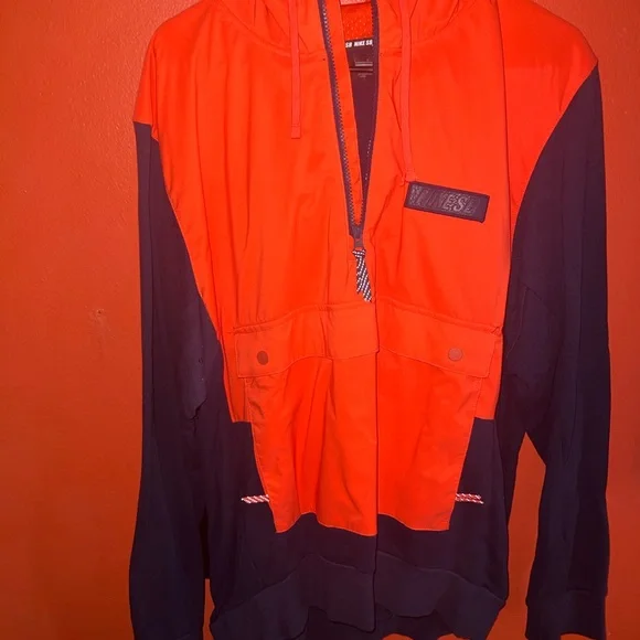 Nike SB Hoodie - Picture 3 of 5